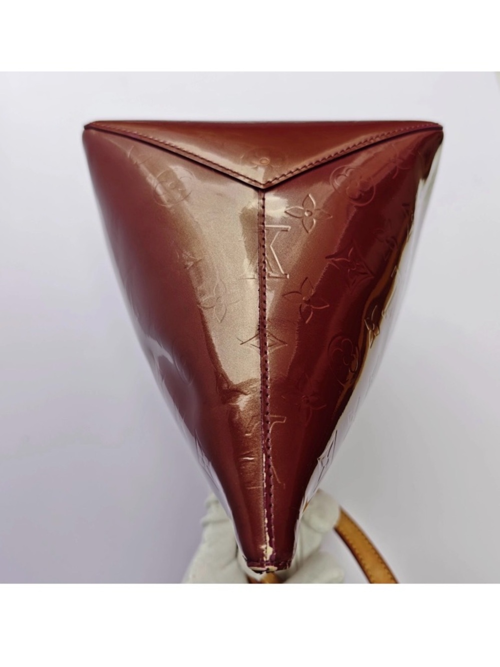 Louis Vuitton Patent Vernis Red-Brown Tote with Tan Handles - Picture 13 of 13